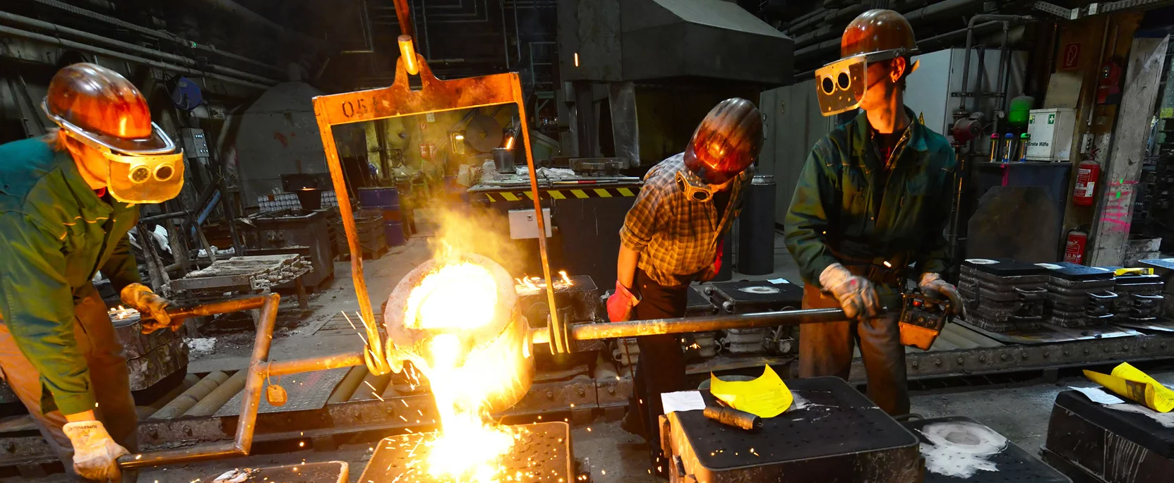 Header-Bild Metallurgie - Schmelztiegel der Metallurgie Branche im Einsatz
