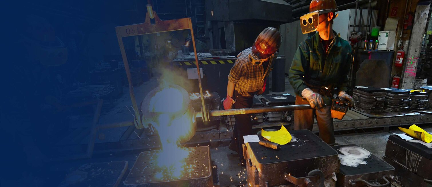 Header-Bild Metallurgie - Schmelztiegel der Metallurgie Branche im Einsatz