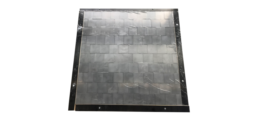 Polygonale Schutzplatte für ballistischen Fahrzeugschutz von Schunk Technical Ceramics