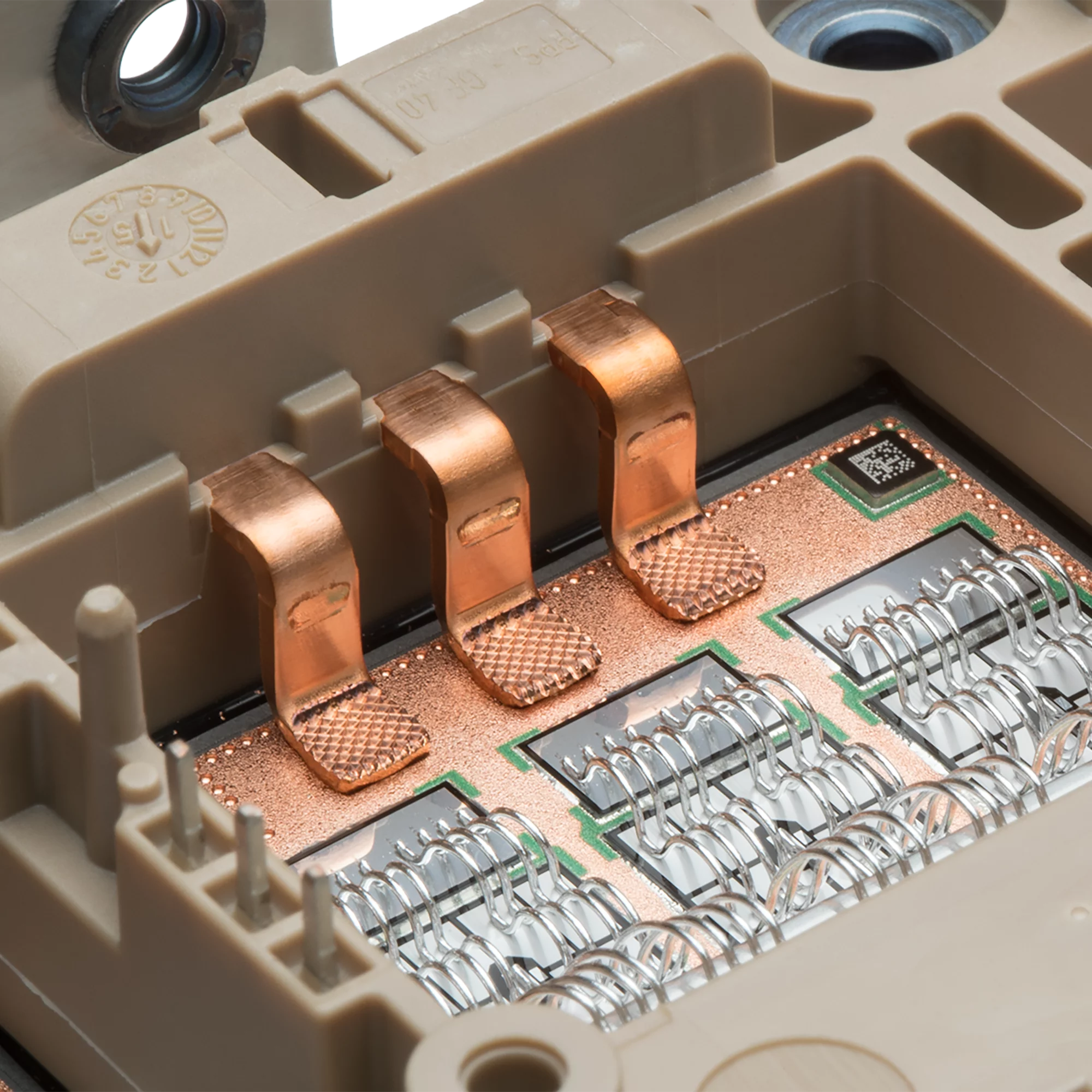 Ultrasonic welding solution by Schunk Sonosystems for power contacts in pulse inverter modules