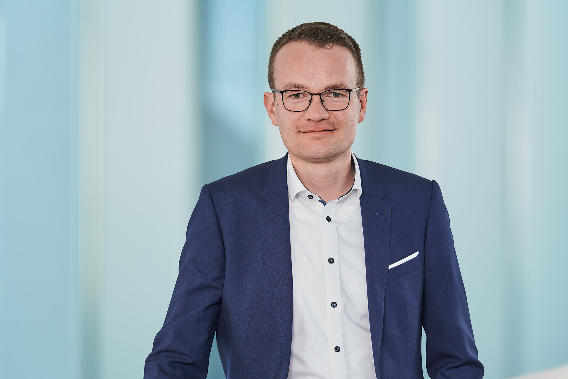 Portrait of Nils Henkel, Head of Finance at Schunk Group