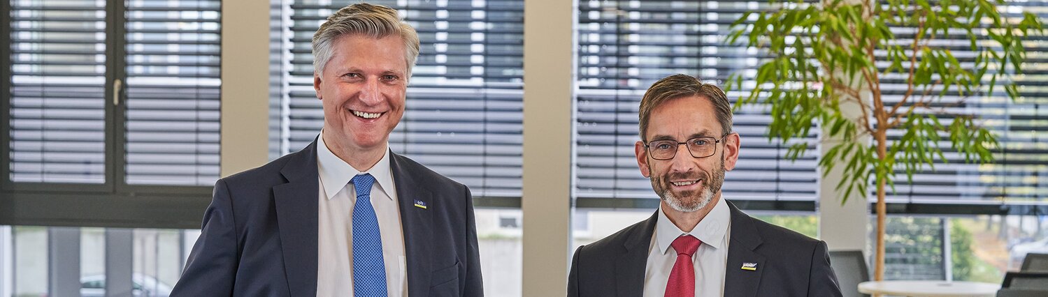 Photo of the Schunk Group management Peter R. Manolopoulos and Dr Ulrich von Hülsen.